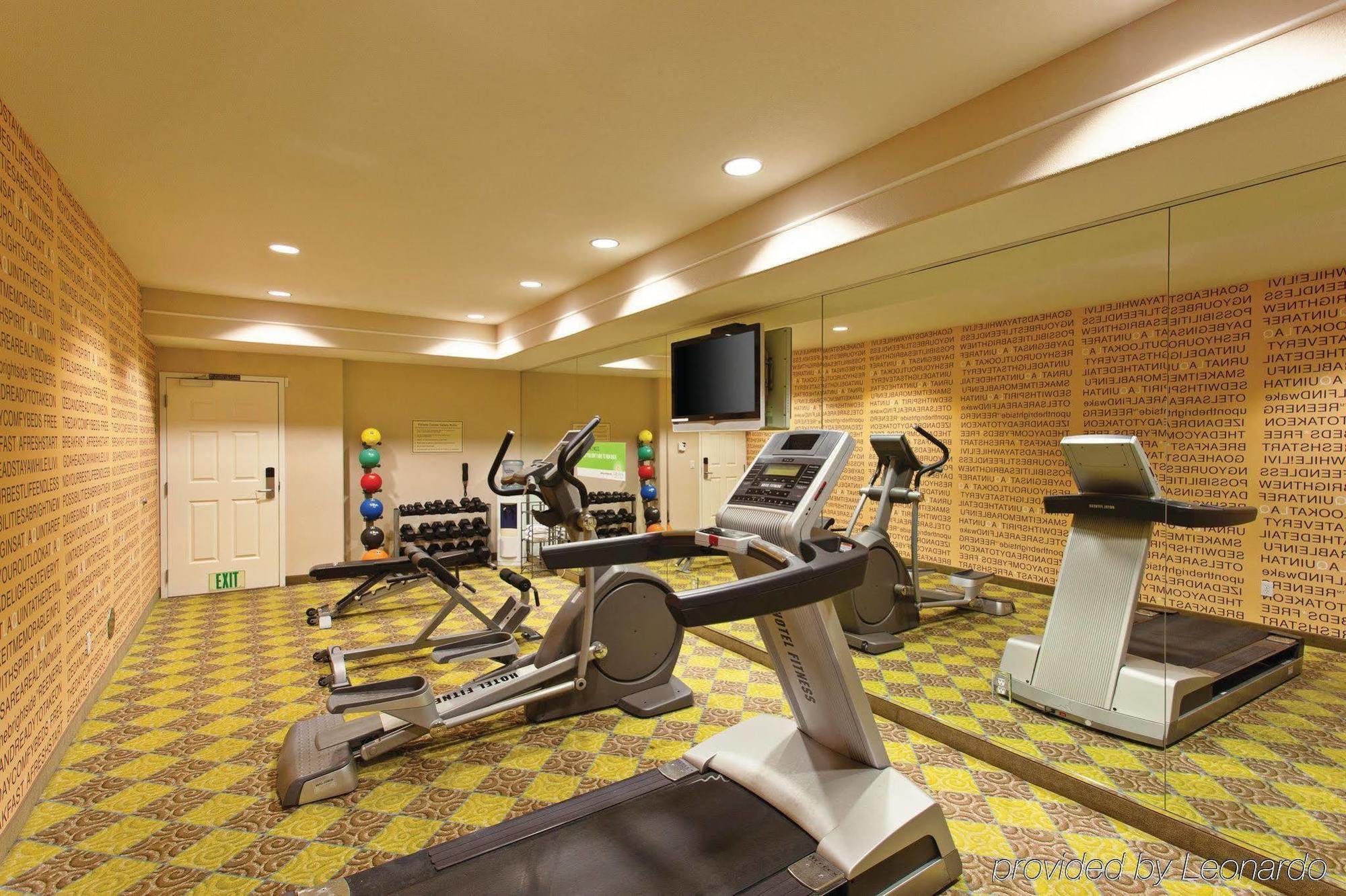 Fairfield By Marriott Inn & Suites Fresno Riverpark Exterior foto
